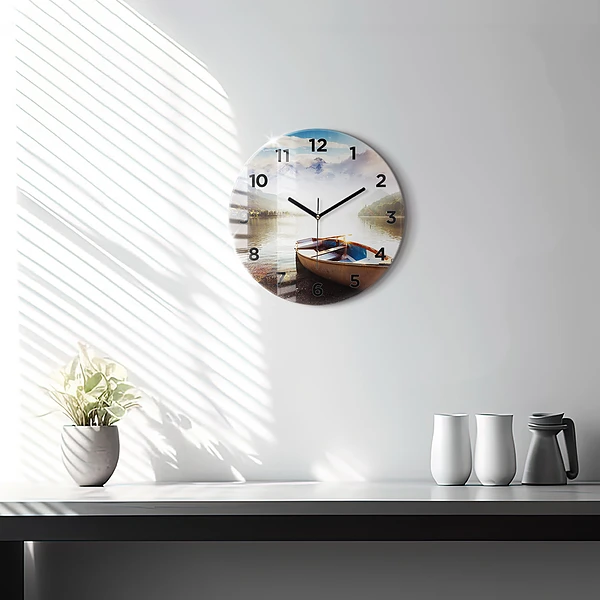 Wanduhr glas rund Blick auf den See