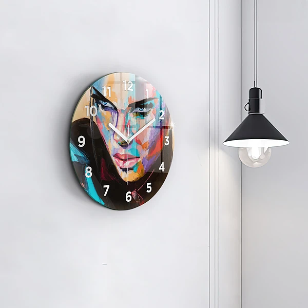 Wanduhr glas rund Porträt einer Frau