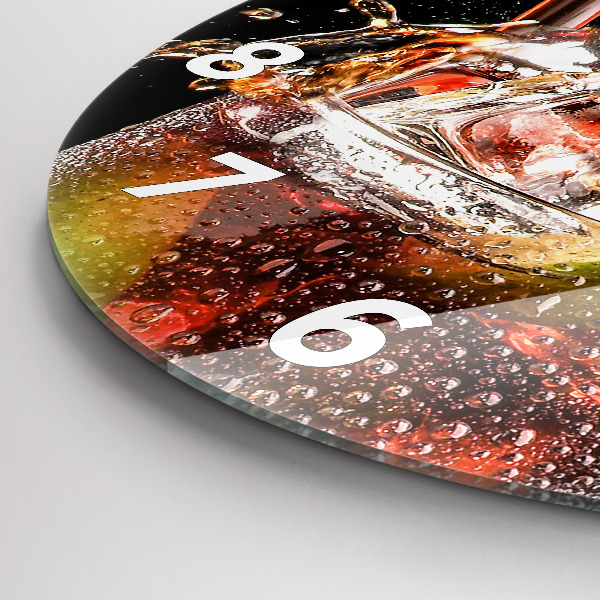 Wanduhr rund Getränk auf dem Eis