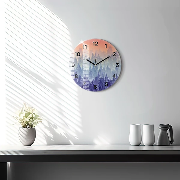 Wanduhr rund Wald im Nebel