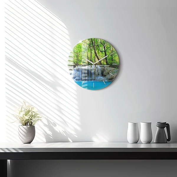 Wanduhr rund mit motiv Wasserfall im Wald