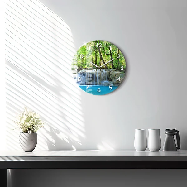 Wanduhr rund mit motiv Wasserfall im Wald