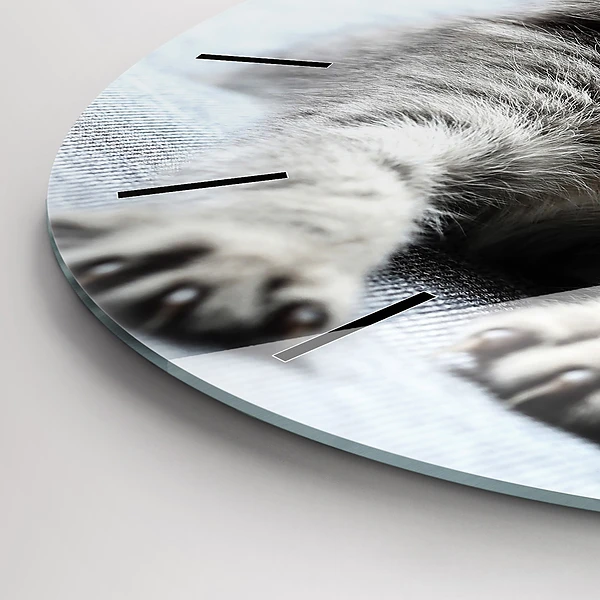 Wanduhr rund mit motiv Katze auf dem Sofa