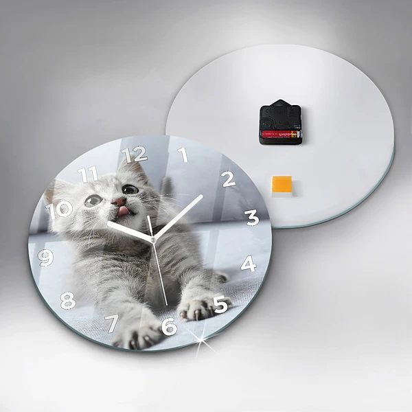 Wanduhr rund mit motiv Katze auf dem Sofa