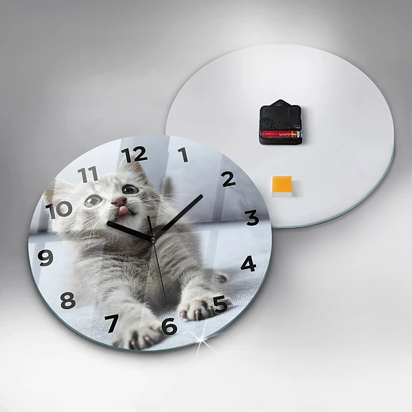 Wanduhr rund mit motiv Katze auf dem Sofa