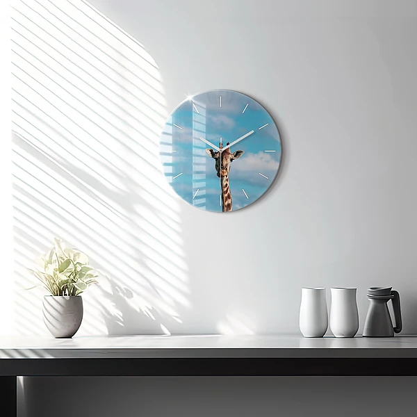 Wanduhr glas rund Große Giraffe vor einem Himmelshintergrund