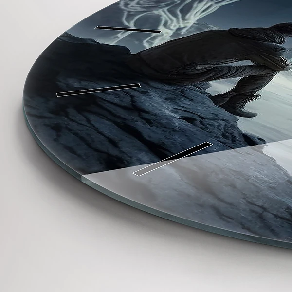 Wanduhr glas rund Mann auf Mond Hintergrund