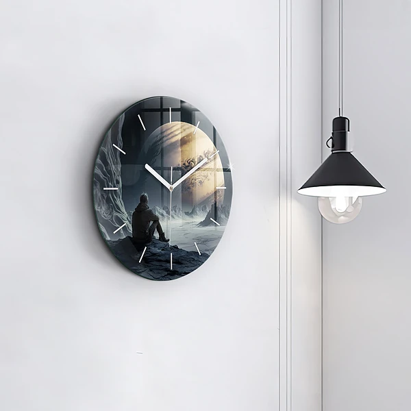 Wanduhr glas rund Mann auf Mond Hintergrund