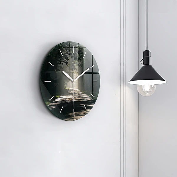 Wanduhr rund mit motiv Waldweg und Sonnenschlieren
