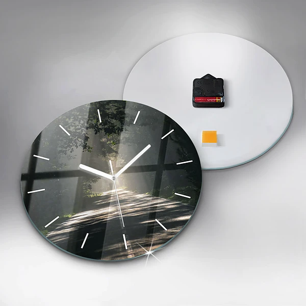 Wanduhr rund mit motiv Waldweg und Sonnenschlieren