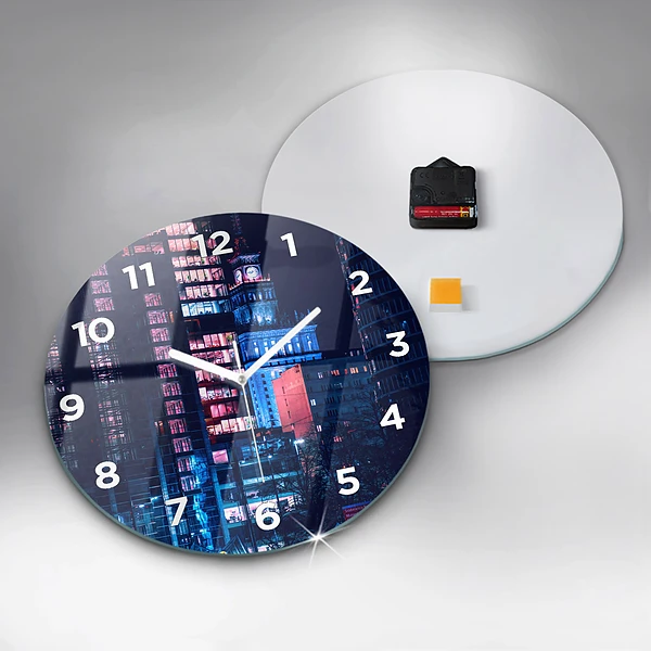 Wanduhr rund Warschau bei Nacht