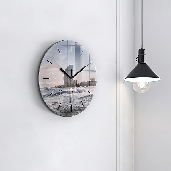 Wanduhr rund mit motiv Surfer in Barcelona