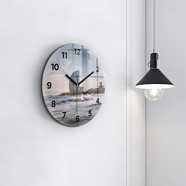 Wanduhr rund mit motiv Surfer in Barcelona