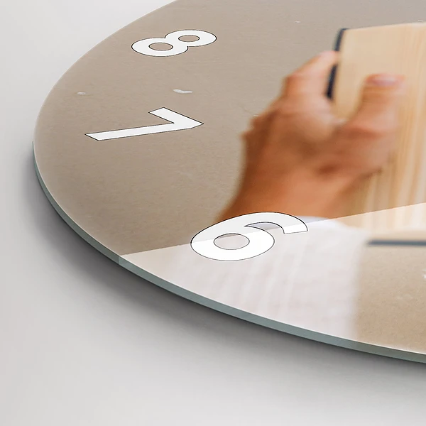 Wanduhr glas rund Ein Moment mit einem Buch