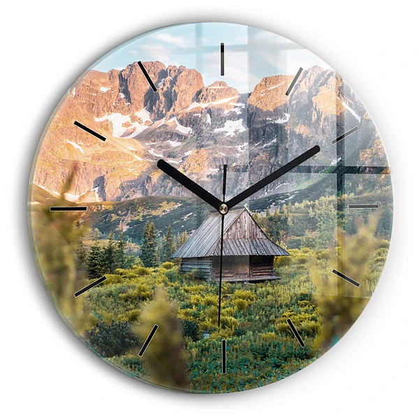 Wanduhr glas rund Hütte im Tatra-Gebirge