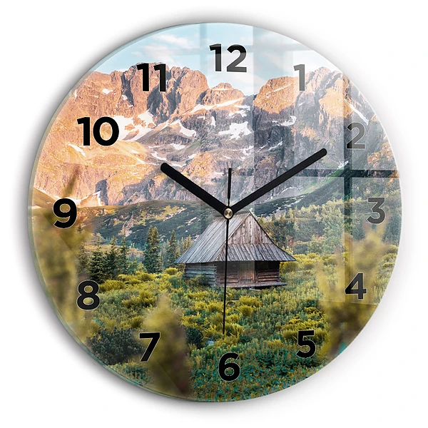Wanduhr glas rund Hütte im Tatra-Gebirge