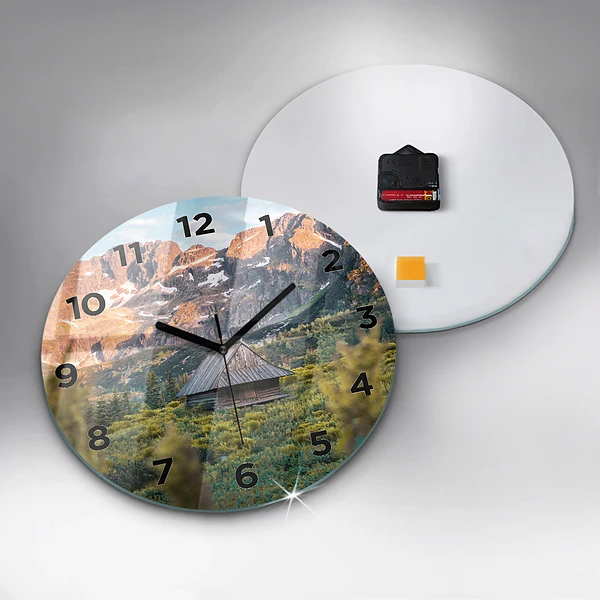 Wanduhr glas rund Hütte im Tatra-Gebirge