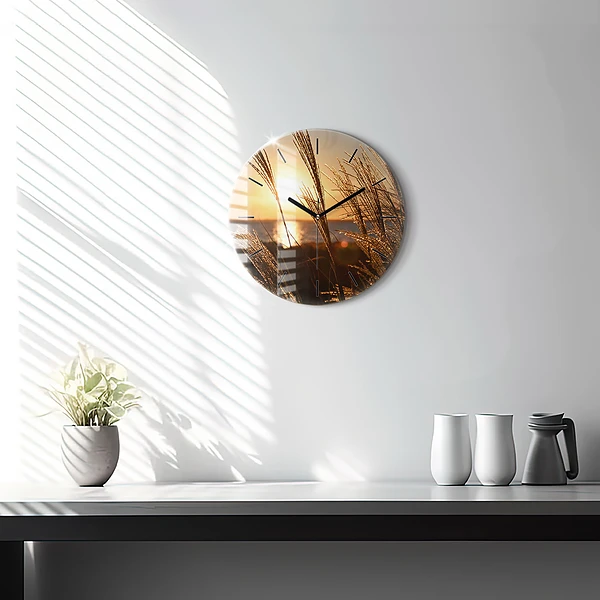 Wanduhr glas rund Weizen zur Goldenen Stunde