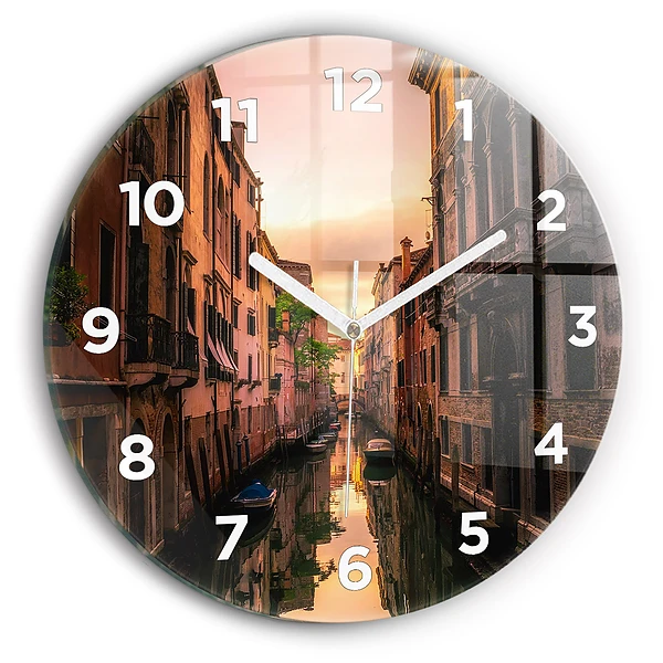 Wanduhr rund mit motiv Blick über den Kanal in der Stadt