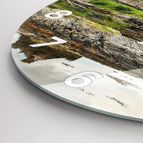 Wanduhr rund mit motiv Schloss Eilean Donan in Schottland