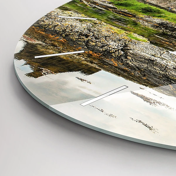 Wanduhr rund mit motiv Schloss Eilean Donan in Schottland