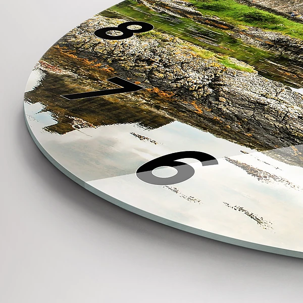 Wanduhr rund mit motiv Schloss Eilean Donan in Schottland