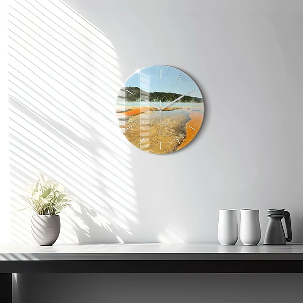 Wanduhr glas rund See mit Bergen