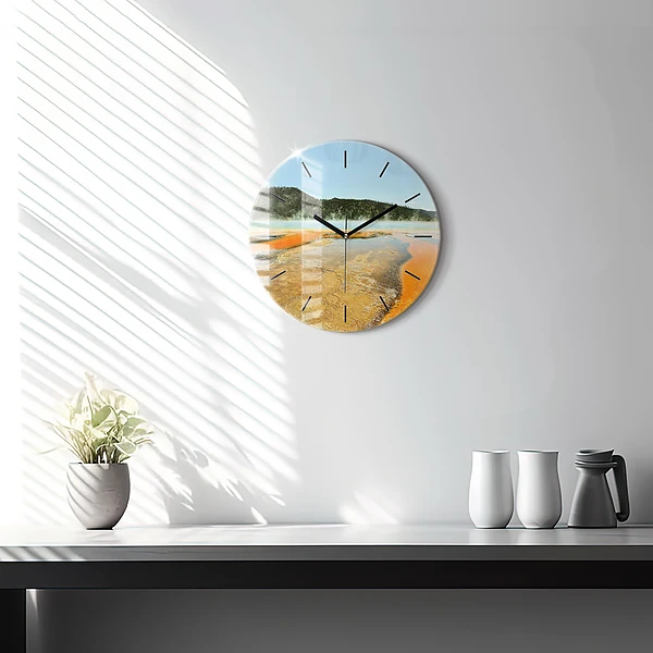 Wanduhr glas rund See mit Bergen