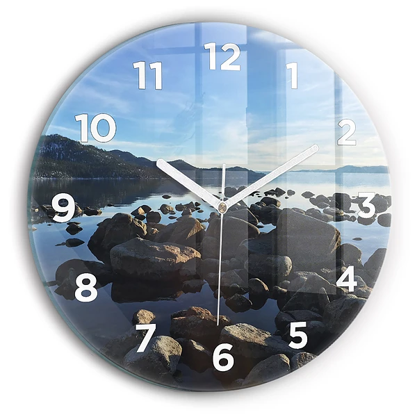 Wanduhr rund Blick aufs Meer