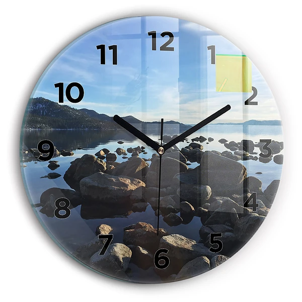 Wanduhr rund Blick aufs Meer