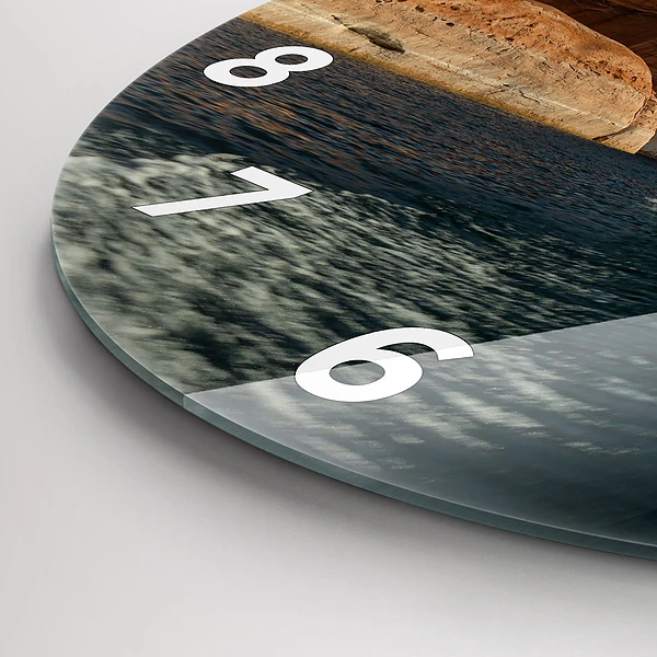 Wanduhr glas rund Person auf Wasserskiern