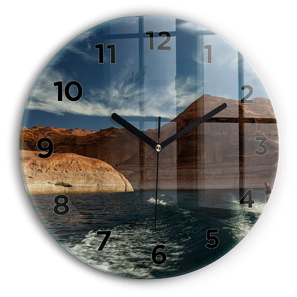 Wanduhr glas rund Person auf Wasserskiern