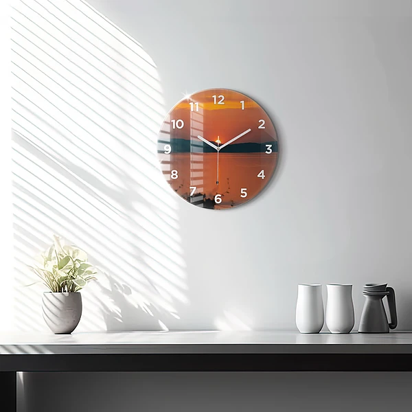 Wanduhr glas rund Balaton am Abend