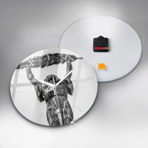 Wanduhr glas rund Freiheitsstatue in Budapest