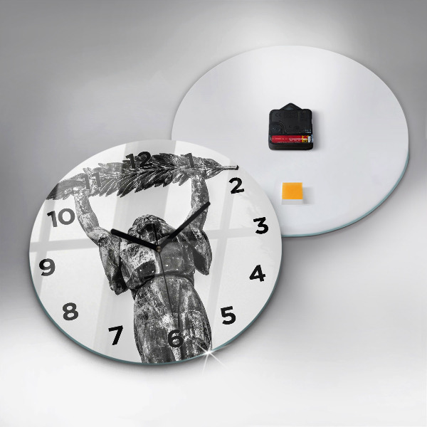 Wanduhr glas rund Freiheitsstatue in Budapest