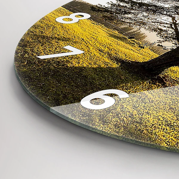 Wanduhr rund mit motiv Baum auf einem Hügel