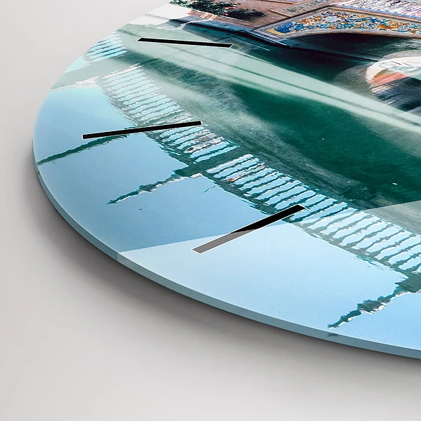 Wanduhr glas rund Spanischer Platz in Sevilla
