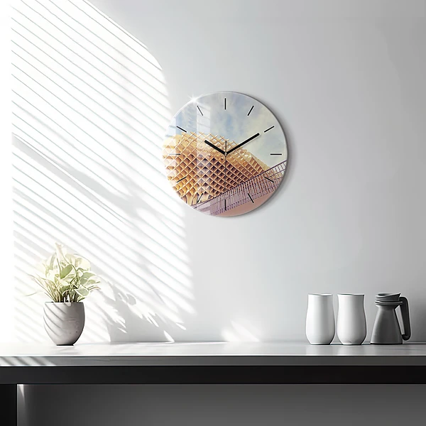 Wanduhr rund Aussichtspunkt in Sevilla
