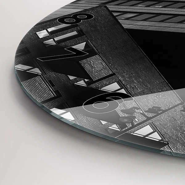 Wanduhr glas rund Architektur in Amsterdam