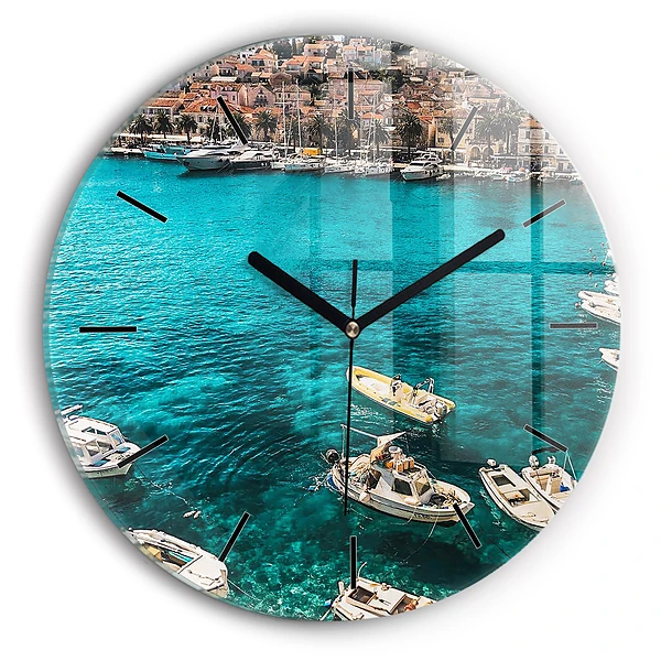 Wanduhr glas rund Boote in Kroatien