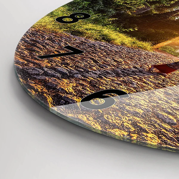 Wanduhr glas rund Surat Thani Park in Thailand