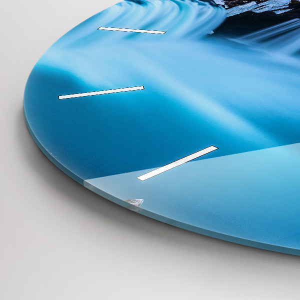 Wanduhr rund Godafoss-Wasserfall in Island