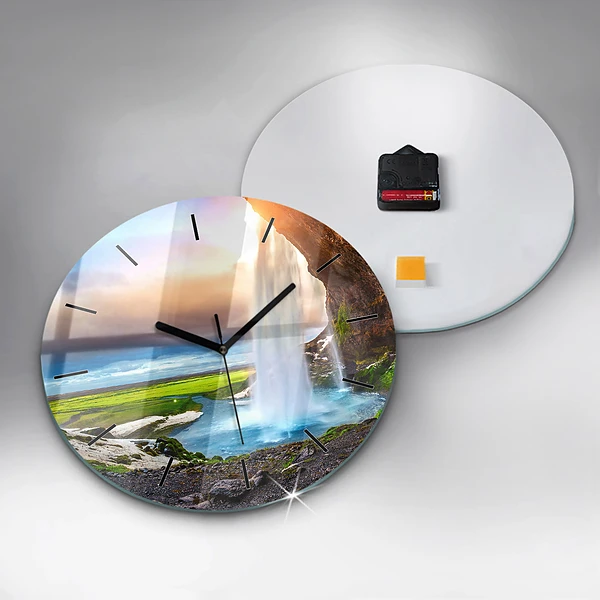 Wanduhr rund Wasserfall in Island