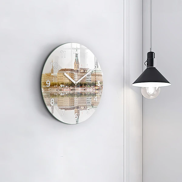 Wanduhr rund Hamburg Fluss Deutschland