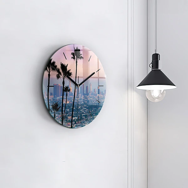 Wanduhr rund Sonnenuntergang in Los Angeles