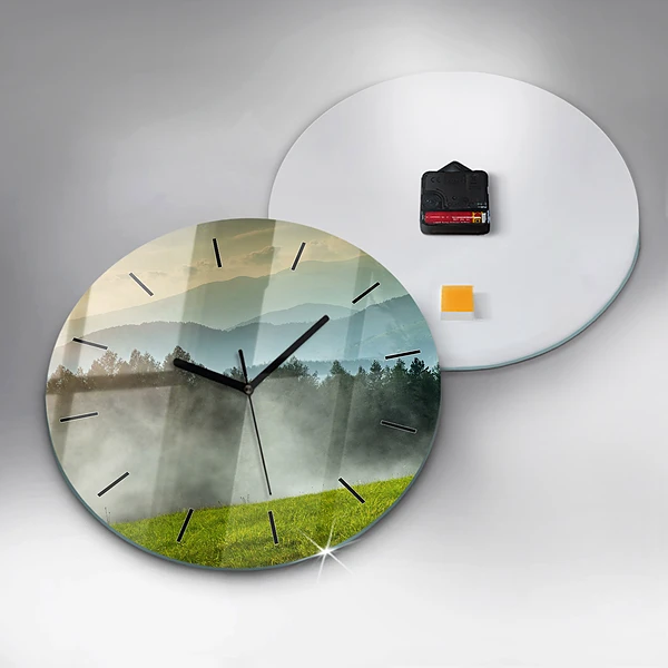 Wanduhr glas rund Berglandschaft
