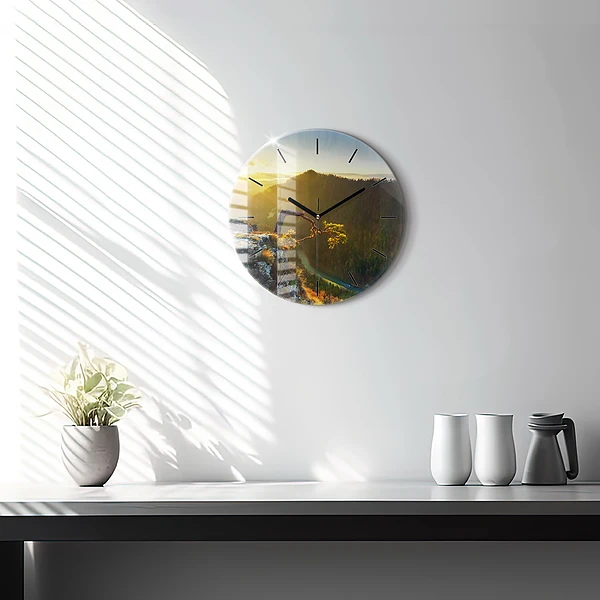 Wanduhr glas rund Sonnenuntergang über den Bergen