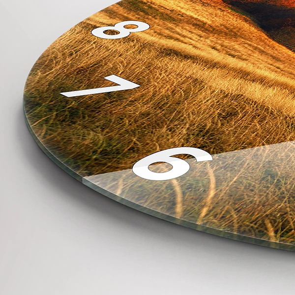 Wanduhr glas rund Berglandschaft im Herbst
