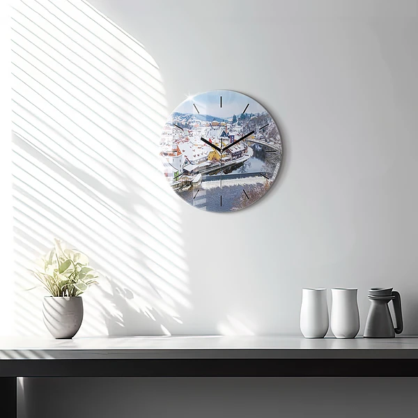 Wanduhr rund mit motiv Panorama einer Stadt im Winter
