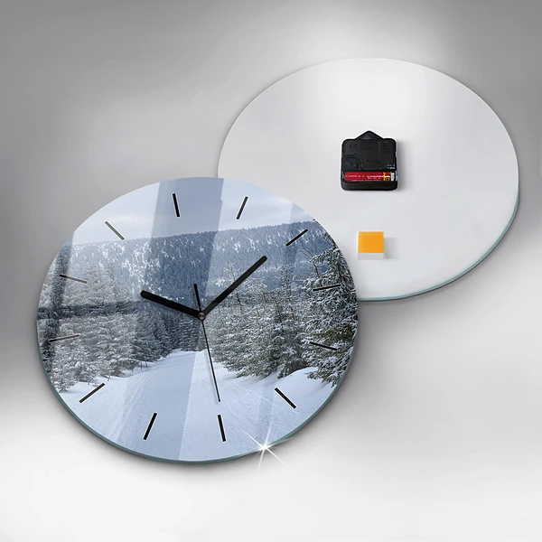 Wanduhr rund Tschechisches Riesengebirge im Winter